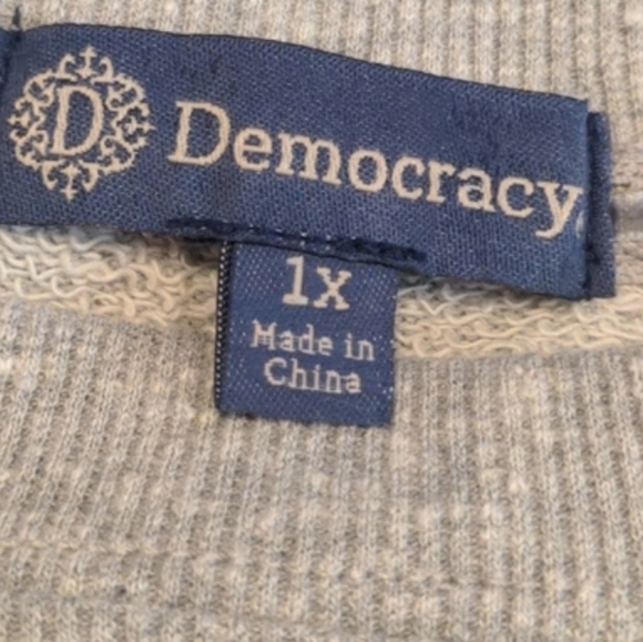 Democracy Light Gray and Purple Floral Print Pullover Sweatshirt - Picture 3 of 6